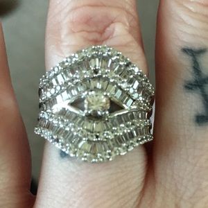 White topaz and sterling silver ring NWOT